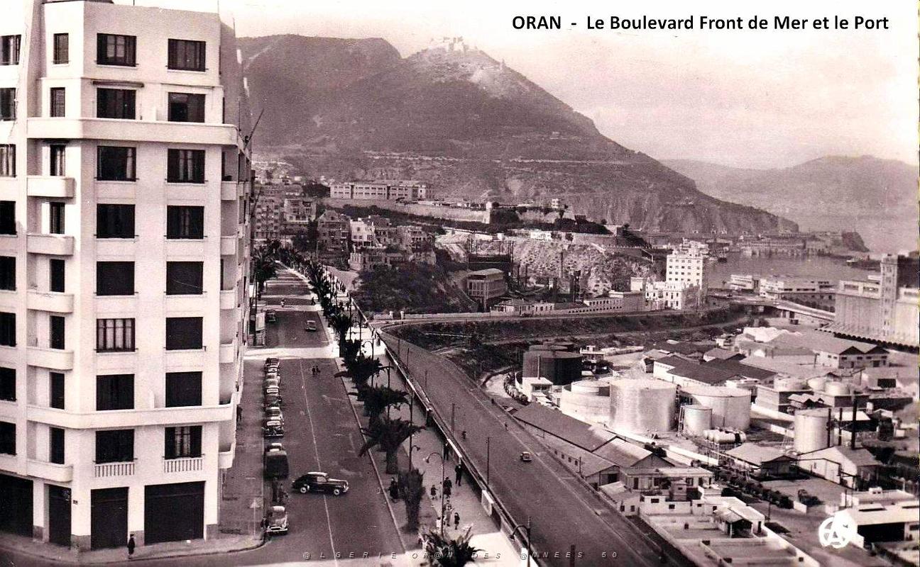 Oran - Boulevard Front de Mer et Port.jpg